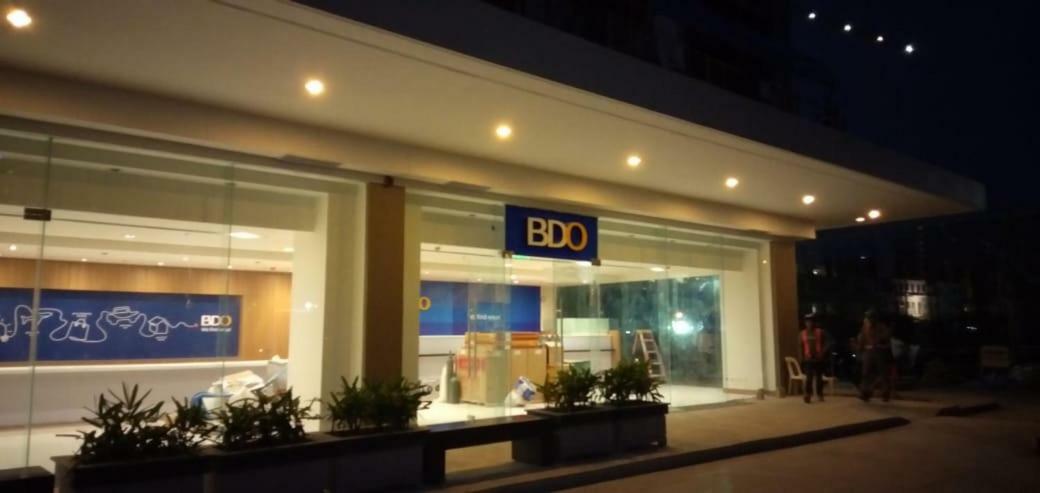 Shore Residences MOA Manila Exterior foto